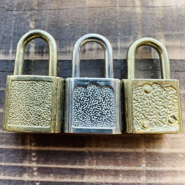 M806*vintage*1970's*3個セット*WALSCO*南京錠*パドロック*鍵*ロック*アメリカン*USA*インダストリアル*DIY*ガレージ*antique*レトロ*old