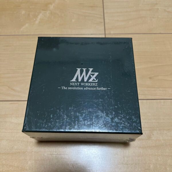 【新品未開封品】NWZ×OMECO 腕時計 限定生産モデル シルバー