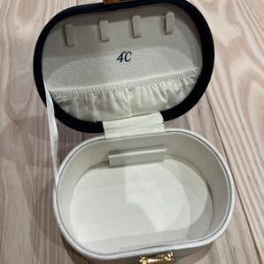 4℃ ジュエリーケース