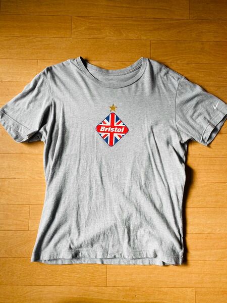 FC Real Bristol Tシャツ