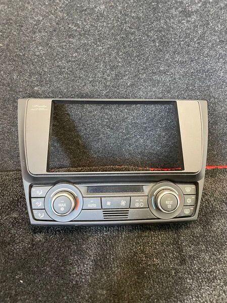 BMW 320I セダン E90 右ハンドル 前期 (VA20) H17 純正 動作保証 エアコンスイッチ ナビ オーディオパネル