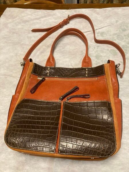 ショルダーバッグ クロコダイル JRA 大きめ 牛皮等 美品
