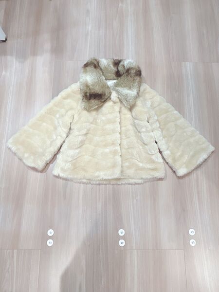 Glamorous Garden ファーコート クリーム色