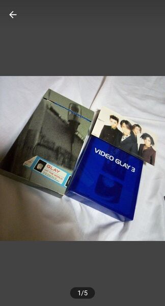 GLAY VHSビデオ HIT THE WORLD と、GLAY3