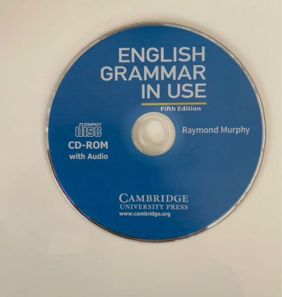 ENGLISH GRAMMAR IN USE. CD-ROM