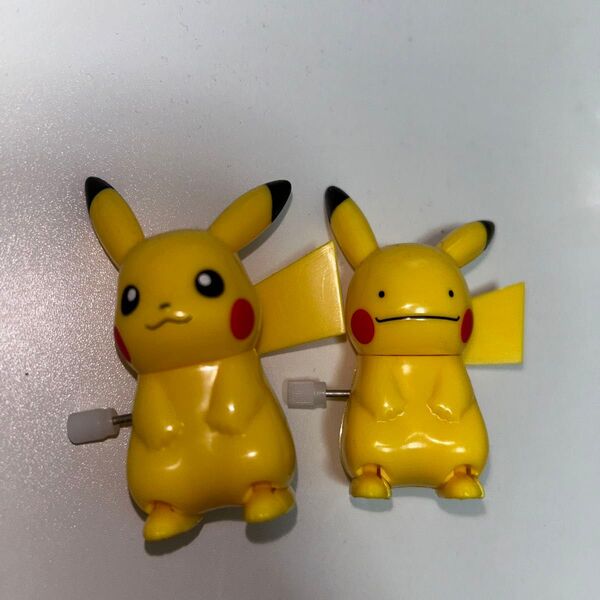 とことこピカチュウ ガチャガチャ ポケモン