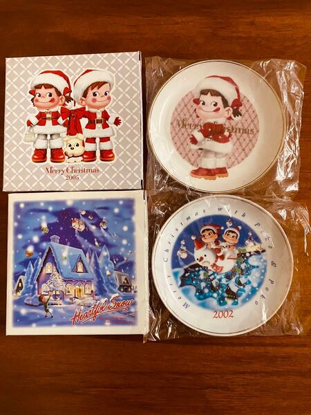 【新品】不二家ペコちゃんクリスマスプレート2002・2005