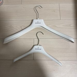 【新品未使用】モンクレールハンガー 大小 2本セット