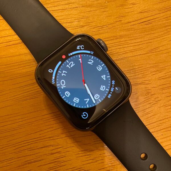Apple*Watch*Series 5*40mm*バッテリー最大容量 92%