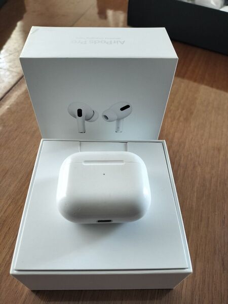 AirPods Pro 第三世代 充電ケース 正規品 純正 Bluetooth 充電器 充電ケースのみ