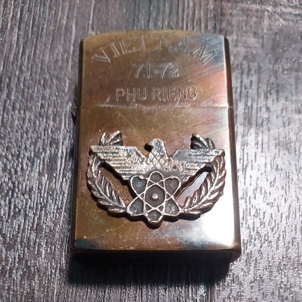 ZIPPO VIETNAM 紋章 メタル貼り