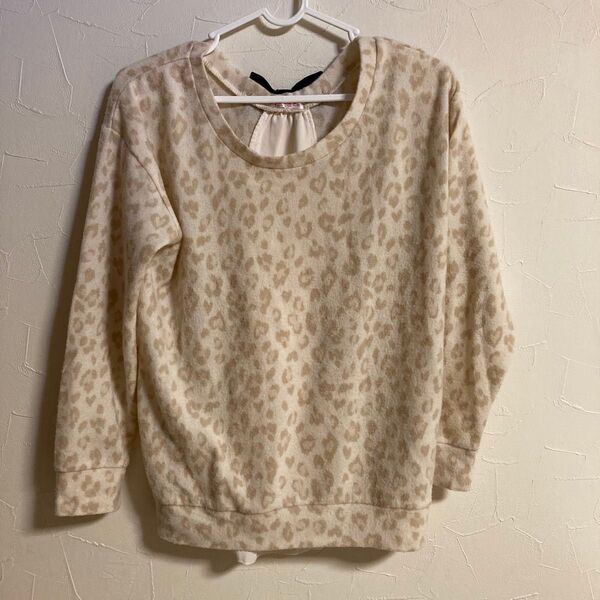 トップス ヒョウ柄 長袖 Tシャツ セーター カットソー