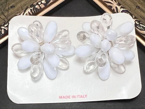 イタリア製 イヤリング 花 フラワー 白×クリア 軽量 大ぶり ヴィンテージ