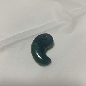 勾玉 翡翠