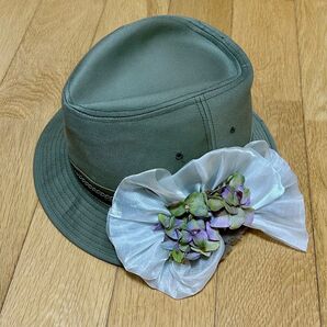 オリーブグリーン ハット 花飾り付き