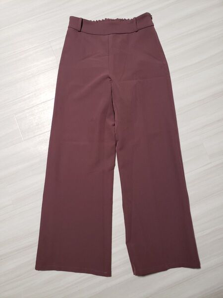 ラトカーレ☆美品 ワインレッドワイドパンツ Mサイズ レディース ボトムス