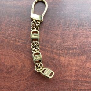 フェラガモキーホルダーキーリングストラップファッション金ゴールド