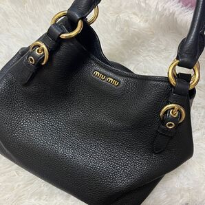 miumiu ハンドバッグ