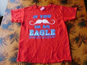 T-shits Tシャツ Rno81 GILDAN YOUTH L /G/G IF YOU IM AN EAGLE @LACKLAND ELEMENTARY 赤　 米軍基地上着 古着　used AIRFORCE