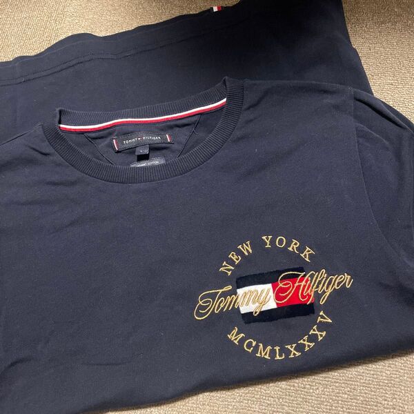 Tシャツ 紺色 Mサイズ