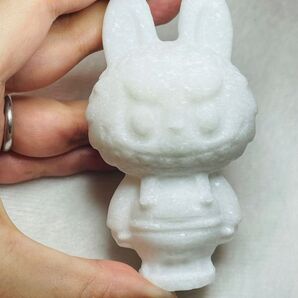 アラバスター ラブブ LABUBU 置物 天然石 パワーストーン