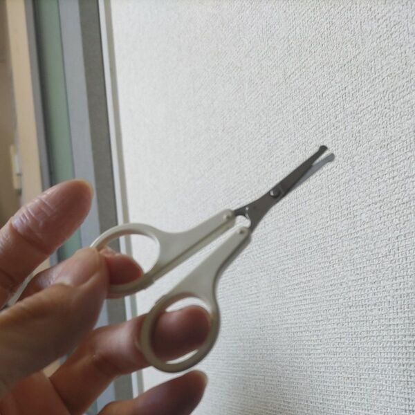 鼻毛切り はさみ