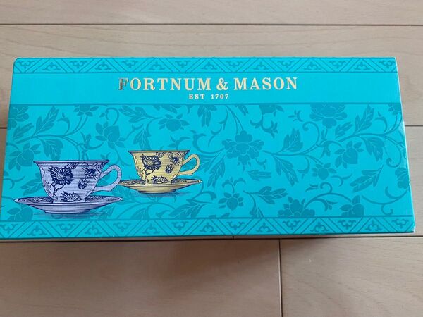Fortnum&Mason 英国王室 御用達 フォートナム&メイソン 紅茶 Three Fortnum's Famous Teas