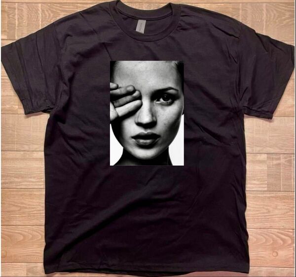 男女兼用 新品未使用 ケイトモスTシャツ