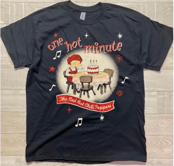 新品未使用レッドホットチリペッパーズTシャツ one hot minute