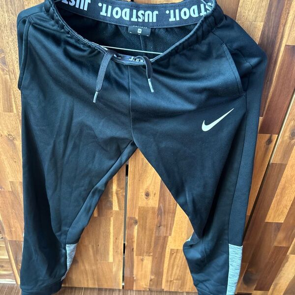 NIKE 裏起毛 パンツ