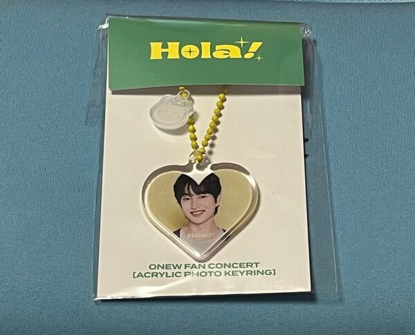 オニュ ソロコン hola!アクリルフォトキーリング キーホルダー SHINee ONEW