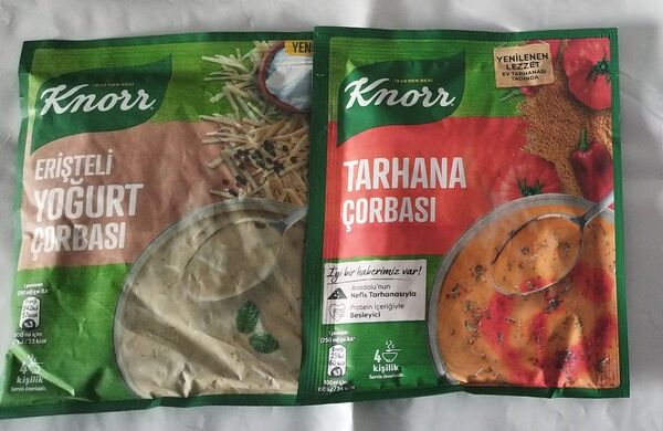 トルコ クノール ヨーグルトスープ タハナ(トマト)スープ