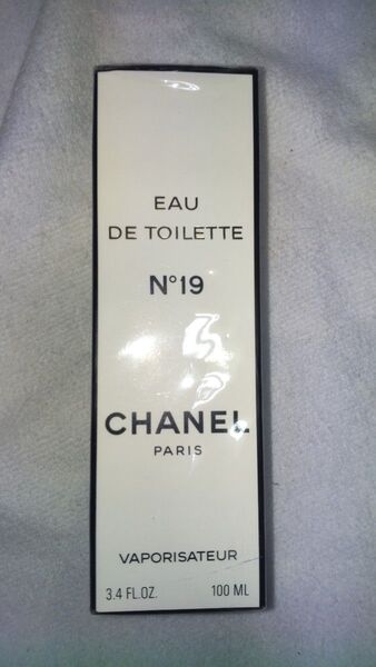 【未使用】【留意点有り】シャネルNO.19 オードゥトワレット ヴァポリザター 100ml