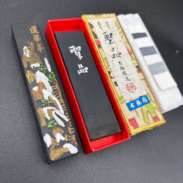書道筆 固形墨2本 古梅園 青墨 聖品/中国墨 徽州墨歌 峯子獅 蓮華峯 中国墨 書道具 墨