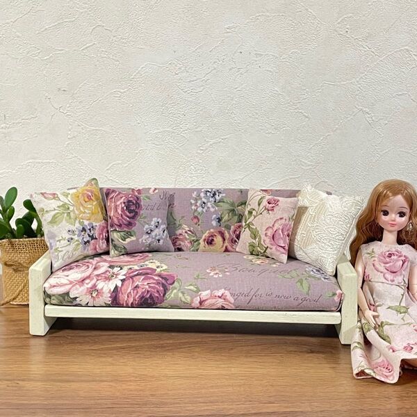 ミニチュアソファーベッド ★うすむらさきとくすみピンクの中間色 花柄★ 木製 ハンドメイド