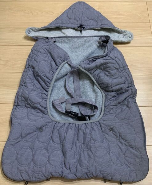 ポグネー ベビーケープ