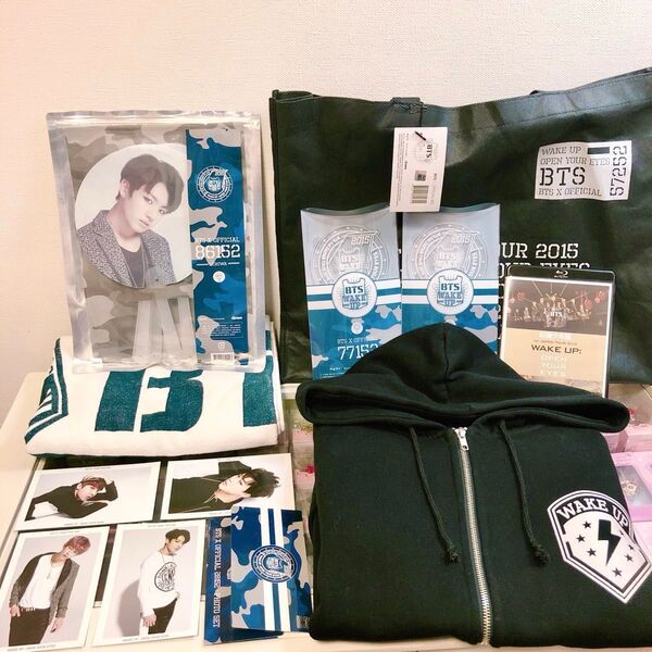 BTS 1st JAPAN TOUR 2015 WAKE UP グッズ セット