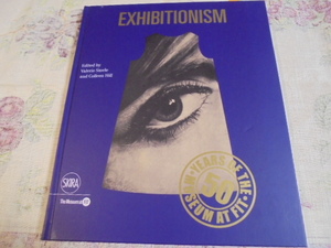 洋書ニューヨーク　FITファッション博物館の50年　展示写真集　ニューヨークで最もファッショナブルな博物館　　