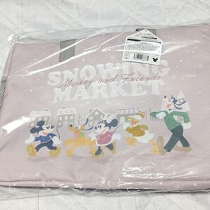 【新品未使用品】ミッキー&フレンズ 雪降るマーケット トラベルバッグ