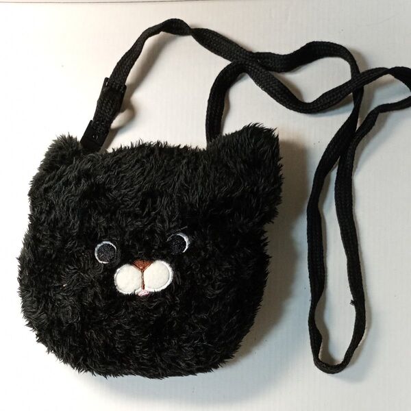 新品 コインケース もこもこ 黒猫 クロネコ ショルダー ポーチ ポシェット ぬいぐるみ