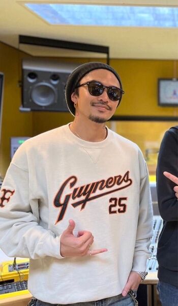 数原龍友さん着用 スウェット トレーナー