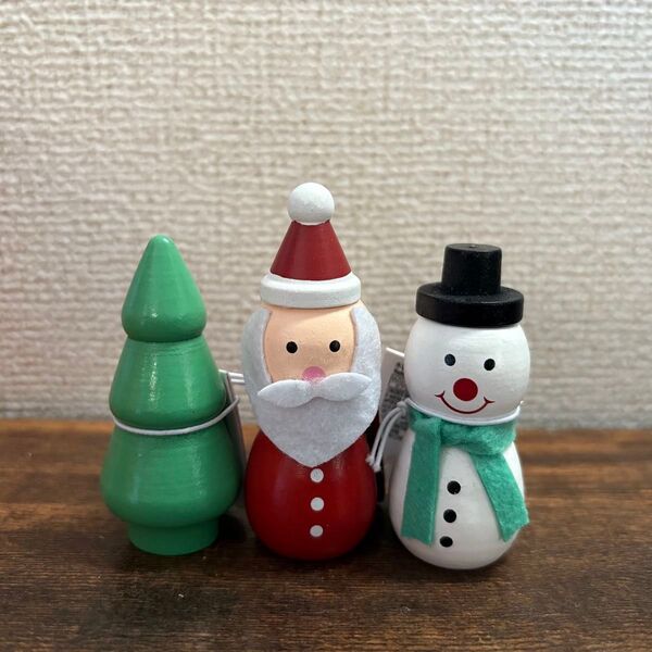 ダイソー クリスマス 木製ファミリーセット ツリー サンタ スノーマン