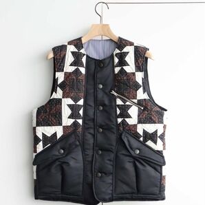 新品 タグ付 KHOKI コッキ Hand patchwork quilted vest ベスト