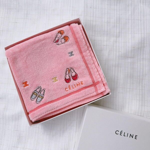 新品未使用celineセリーヌピンクシューズ柄マカダム刺繍ロゴタオルハンカチ