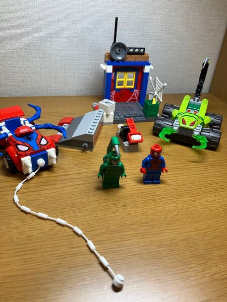 LEGO レゴ スパイダーマンvsスコーピオンの対決 10754