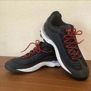 中古美品 NIKE AIR SKARN CD2189-001 28.0cm