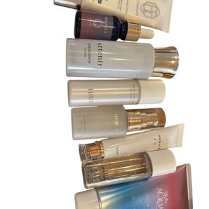 緊急値下げ化粧下地 美容液まとめ売り