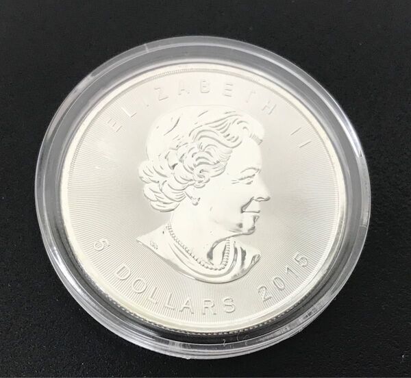 メープル銀貨 2015年 エリザベス女王肖像 1オンス クリアケース付き