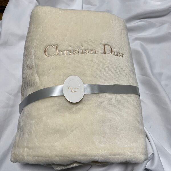 christian dior刺繍入り暖かベッドシーツorソファーカバー未使用