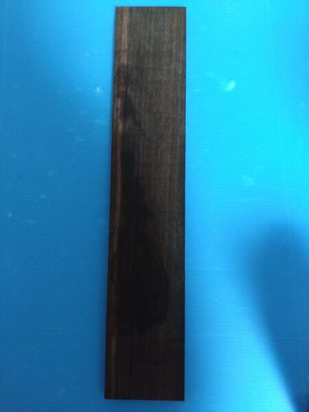 Eg174 黒檀端材 厚み7mm 幅58mm 長さ31cm 無垢材